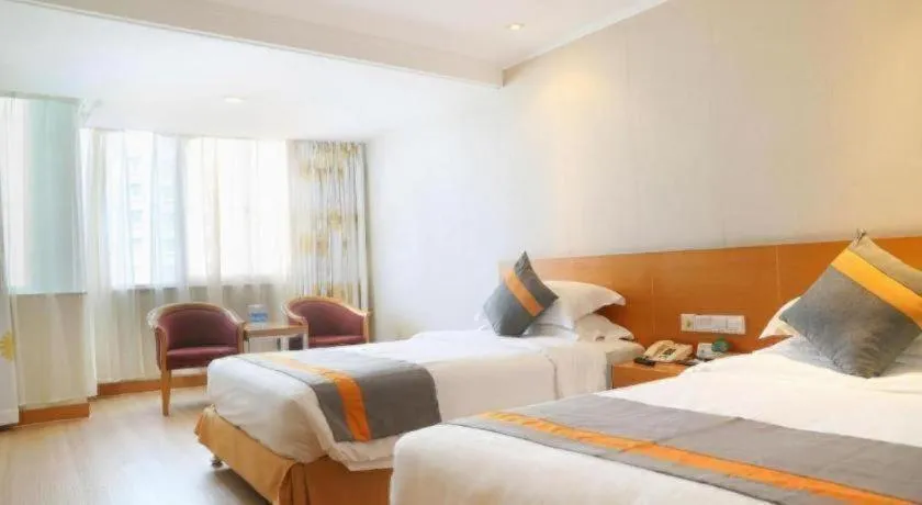 Bed in Golden Sea View Hotel Haikou