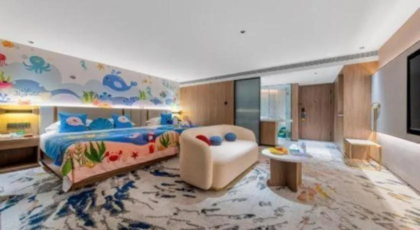 Bed in Golden Sea View Hotel Haikou