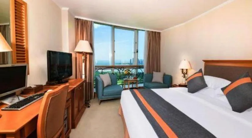 Bed in Golden Sea View Hotel Haikou
