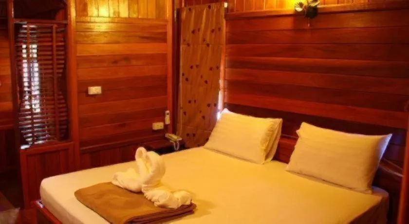 Bed in Sabai Ez Hotel