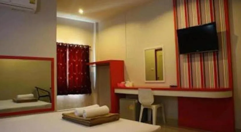 Bed in Sabai Ez Hotel