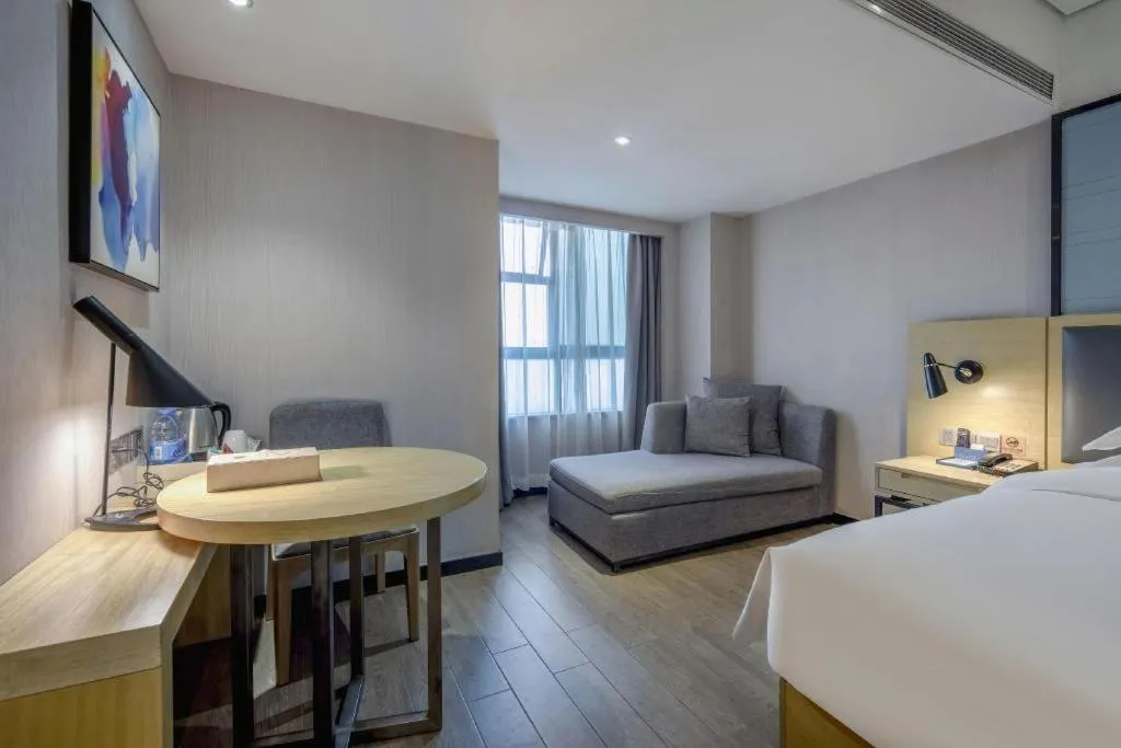 Bed in Echarm Hotel Beihai Railway Station