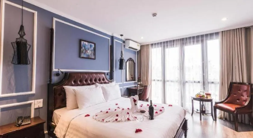 Bed in Ha Noi Crystal Pearl Hotel