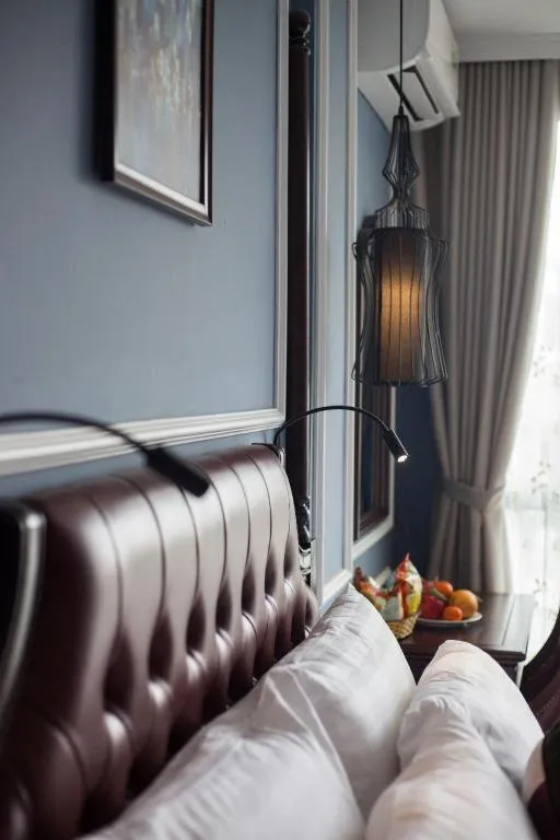 Ha Noi Crystal Pearl Hotel