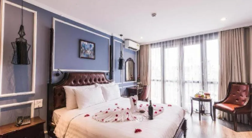 Bed in Ha Noi Crystal Pearl Hotel