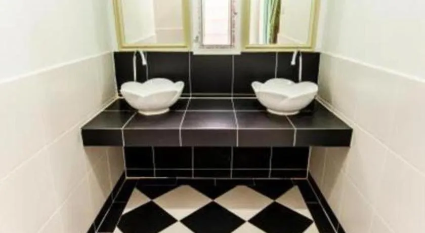 Varee Valley Resort and Restaurant