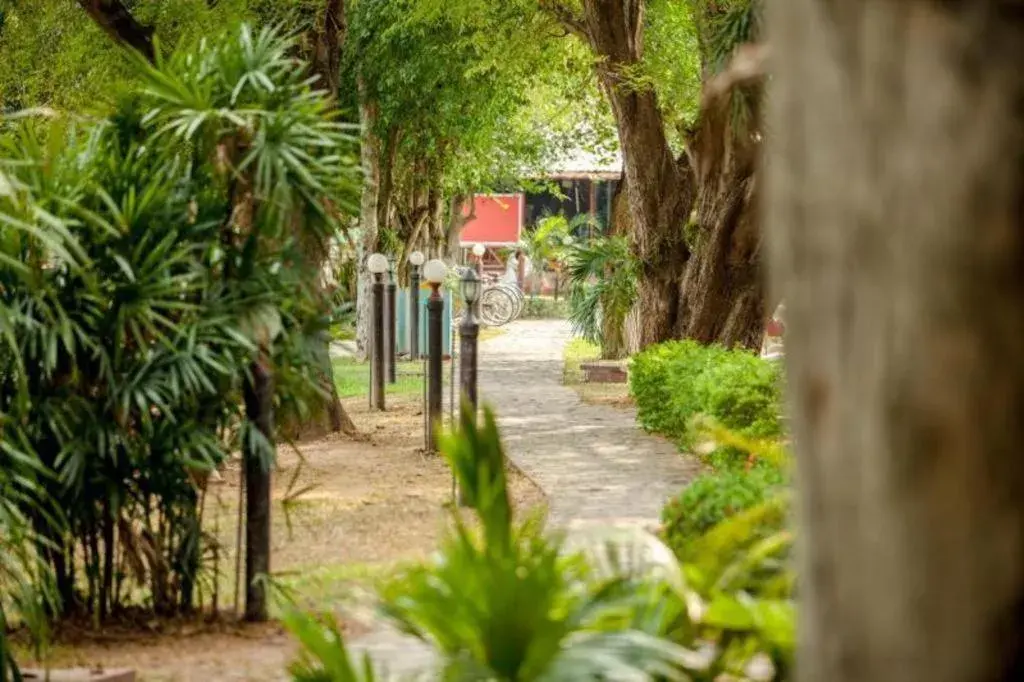 Varee Valley Resort and Restaurant Varee Valley Resort and Restaurant