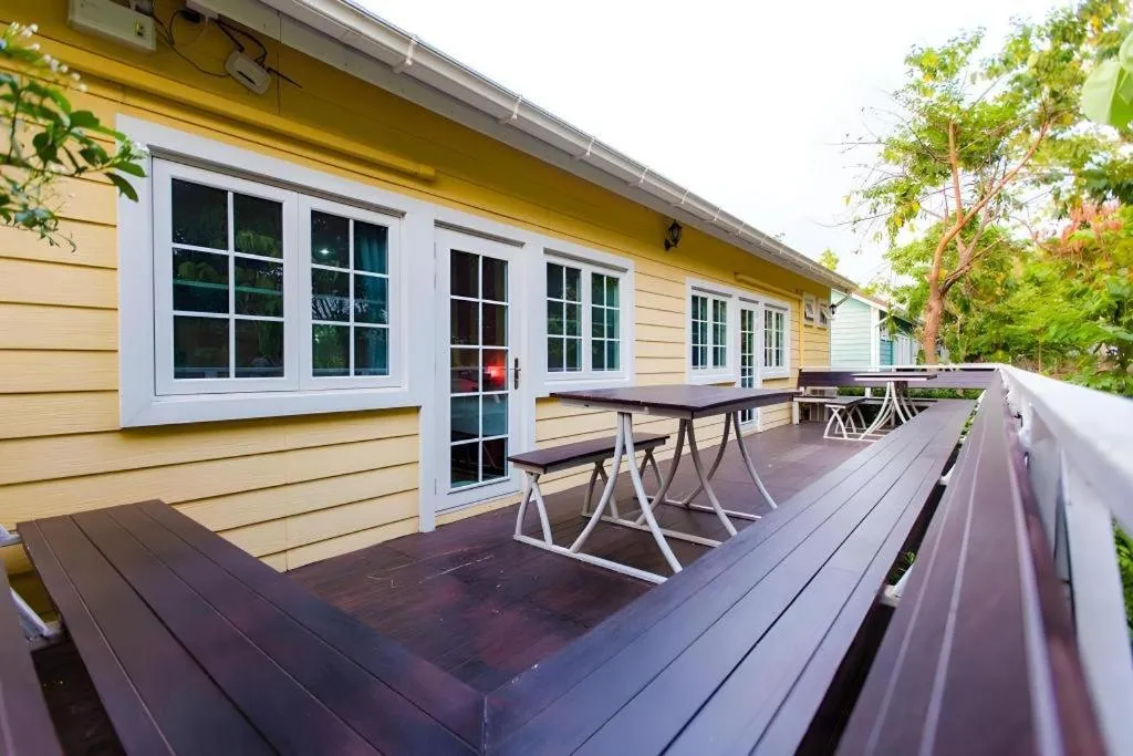 Varee Valley Resort and Restaurant