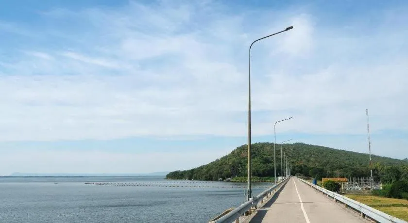 Varee Valley Resort and Restaurant