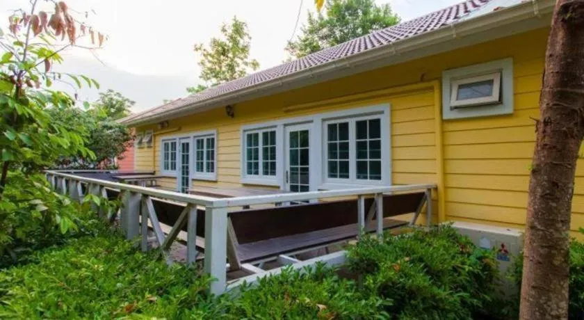 Varee Valley Resort and Restaurant