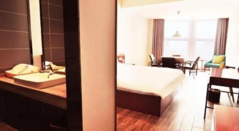 Bed in Hangzhou Berman Hotel