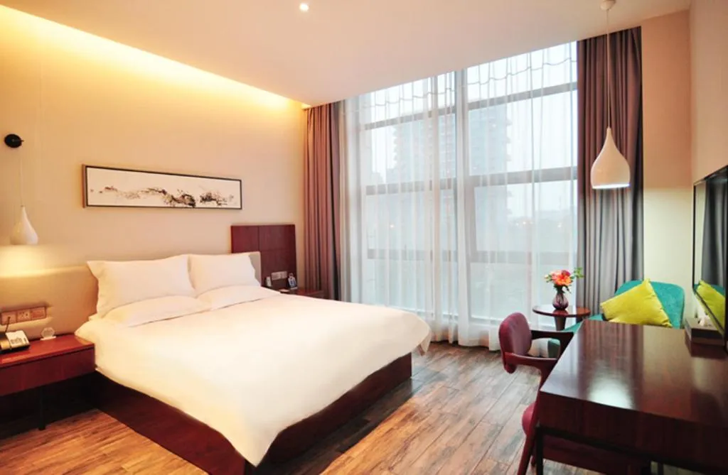 Bed in Hangzhou Berman Hotel