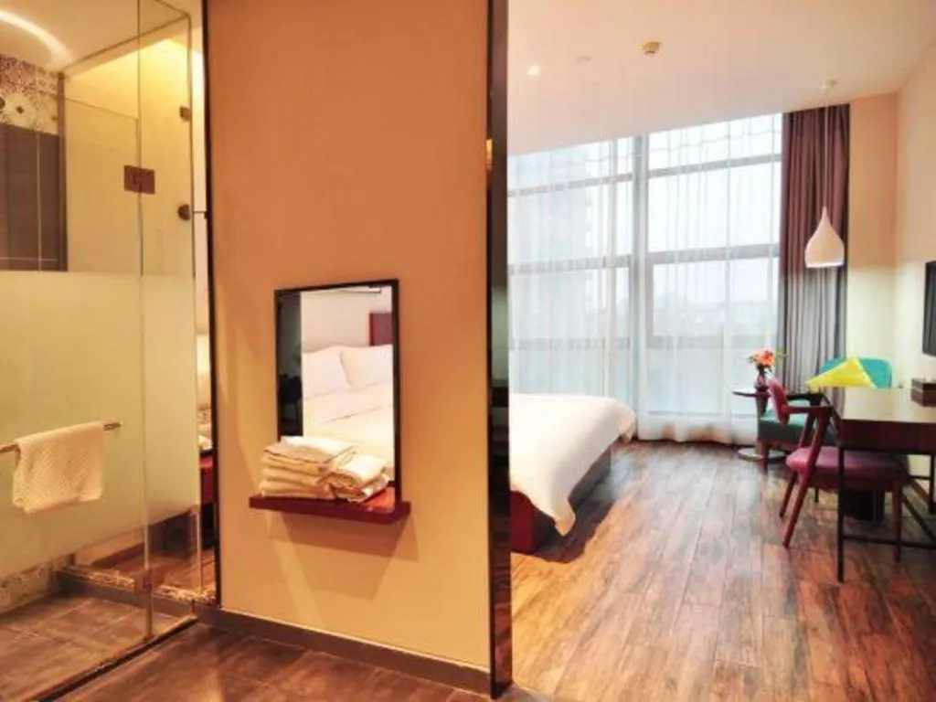 Bed in Hangzhou Berman Hotel