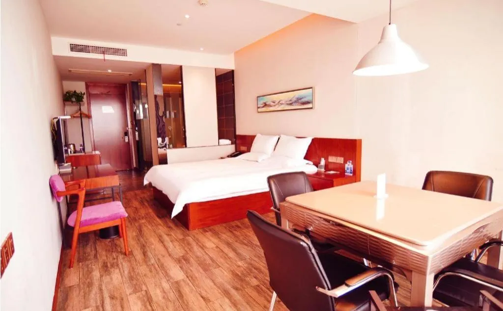 Bed in Hangzhou Berman Hotel