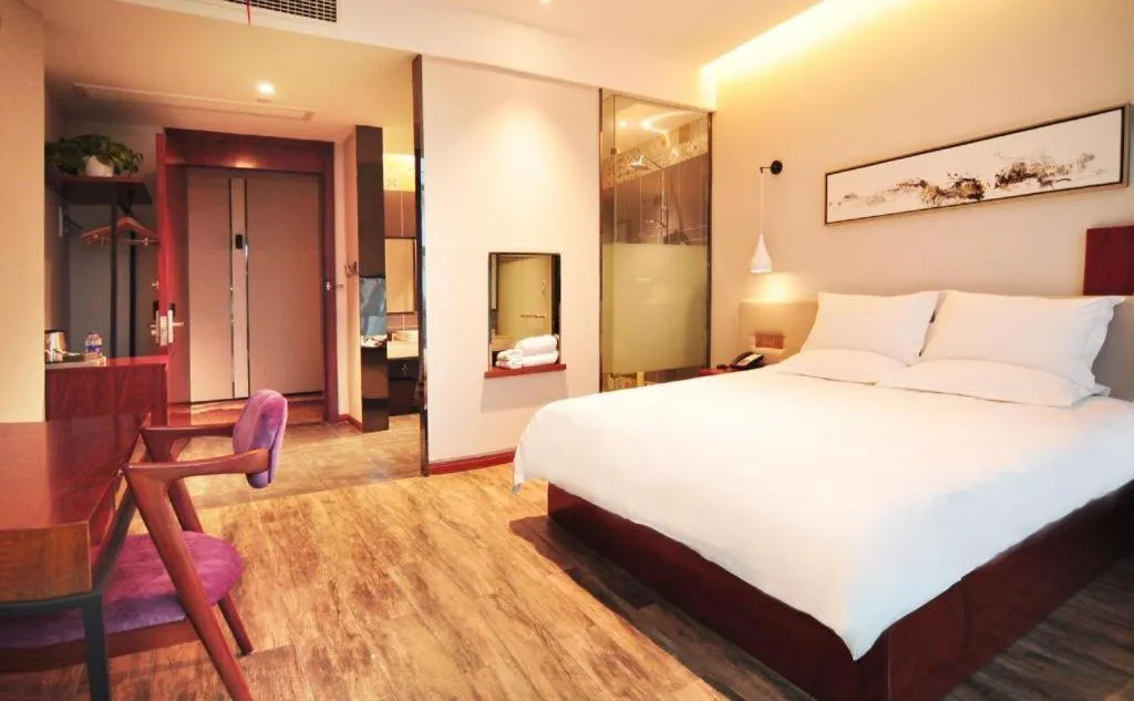 Bed in Hangzhou Berman Hotel