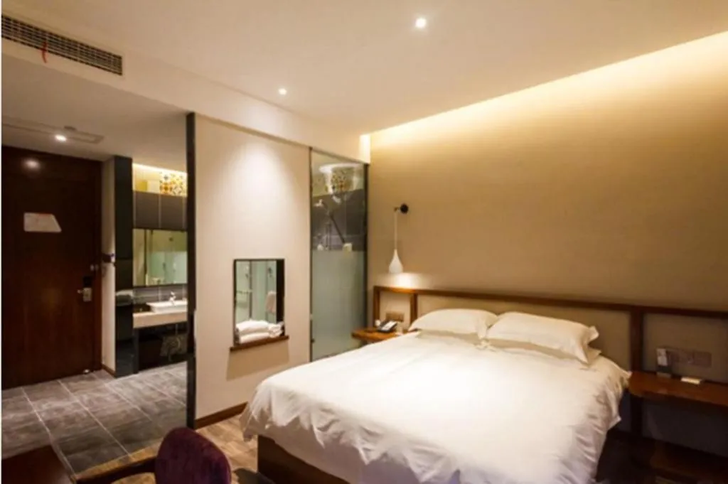 Bed in Hangzhou Berman Hotel