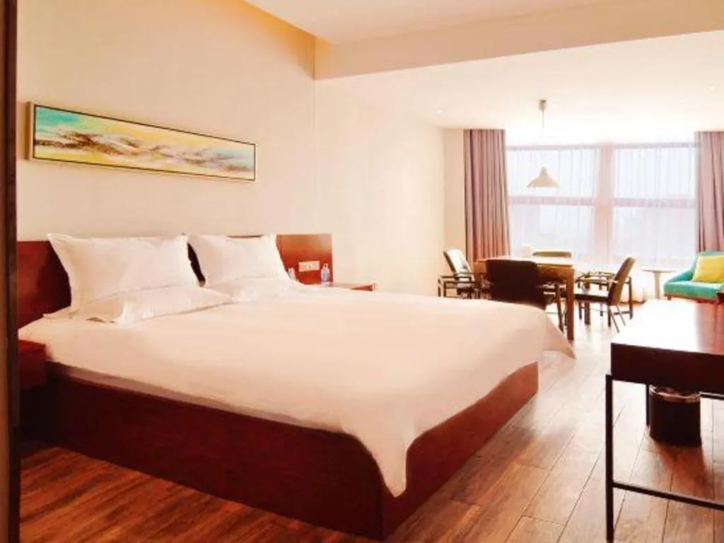 Bed in Hangzhou Berman Hotel