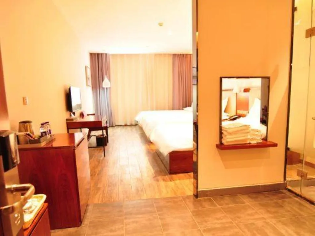 Bed in Hangzhou Berman Hotel