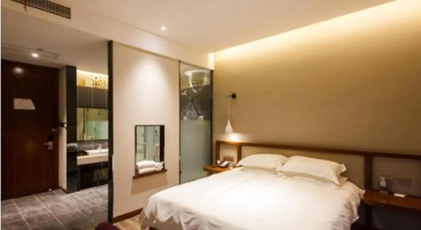 Bed in Hangzhou Berman Hotel