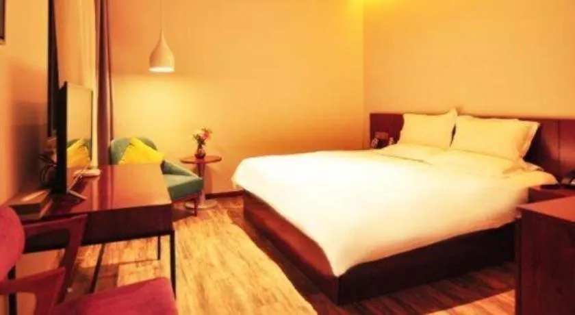 Bed in Hangzhou Berman Hotel