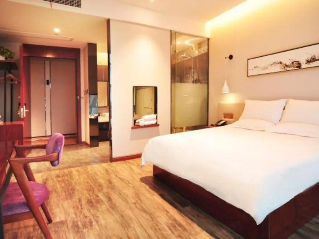 Bed in Hangzhou Berman Hotel