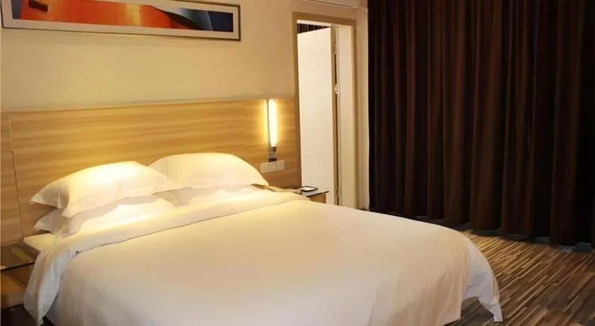 Bed in City Comfort Inn Changsha Tangshuili Fuyou