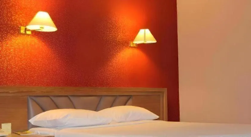 Bed in Wangtai Hotel