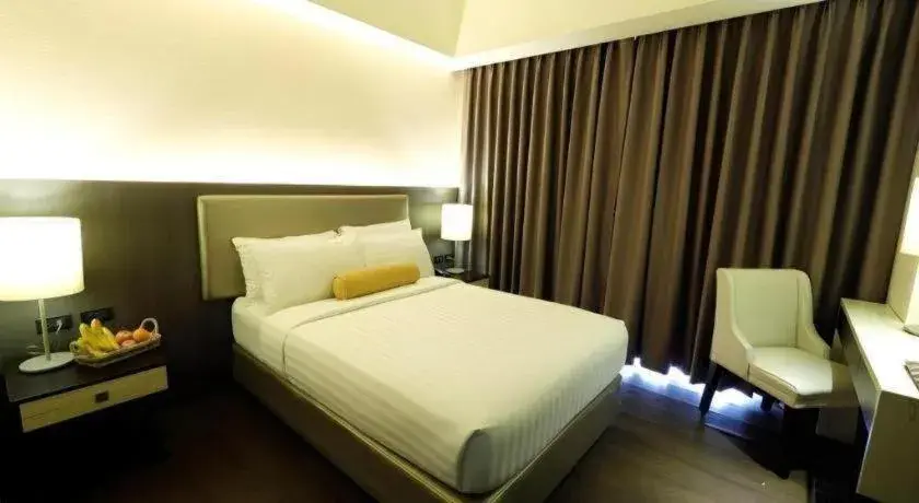 Bed in Home Crest Hotel Bed in Home Crest Hotel