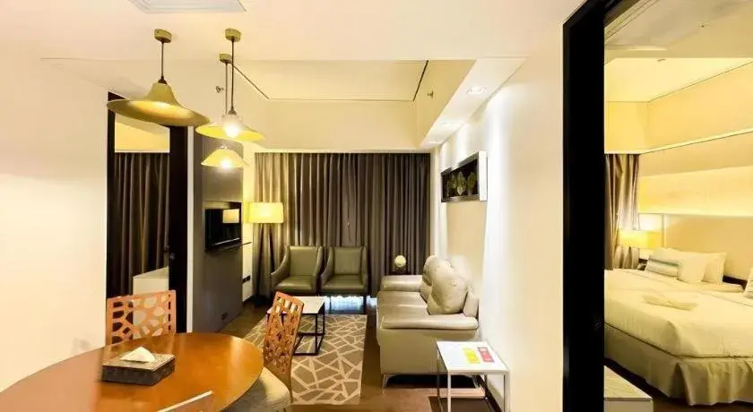 Bed in Home Crest Hotel Bed in Home Crest Hotel