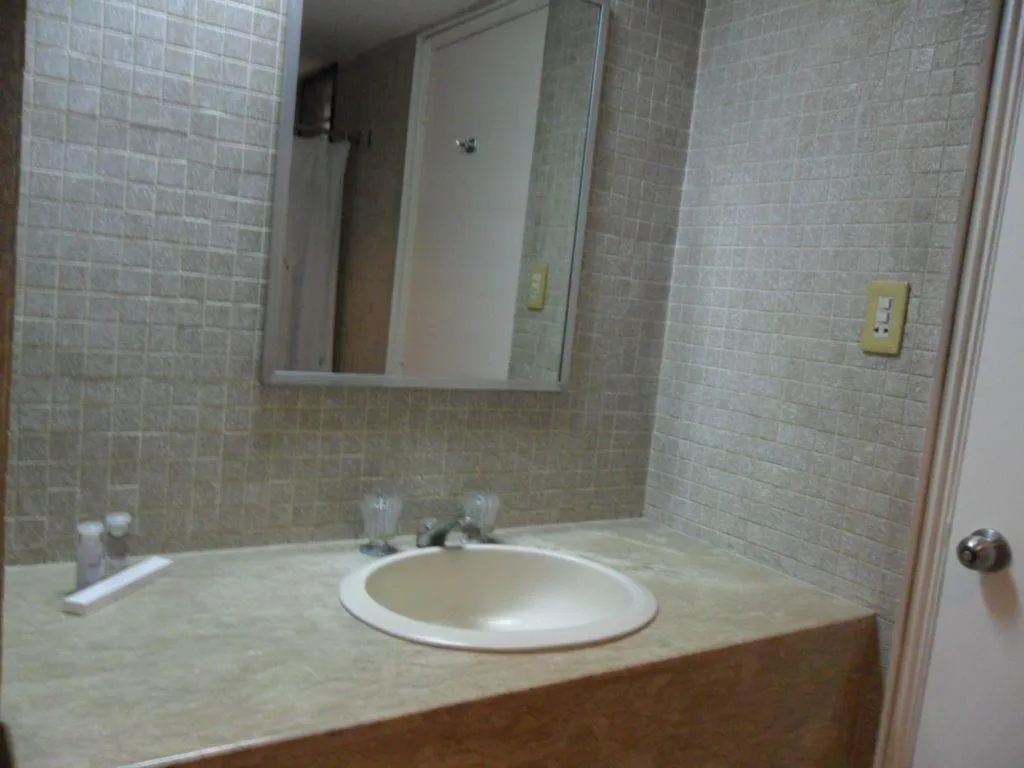 Amorsolo Mansion Hotel