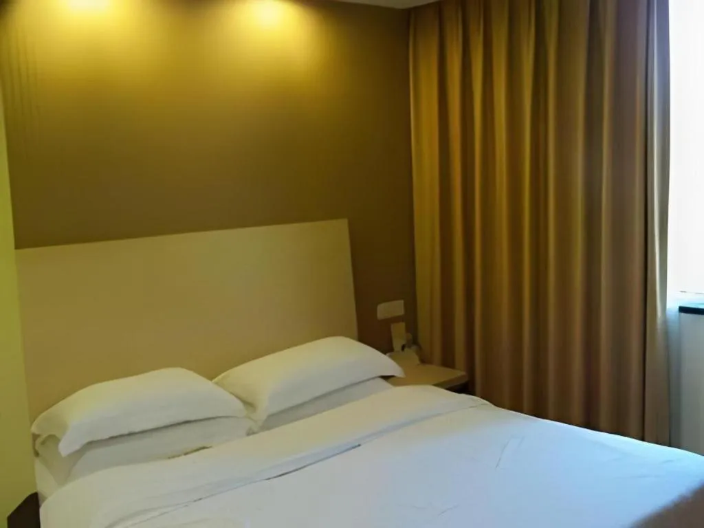 Bed in Anyi 158 Hotel Fuqin