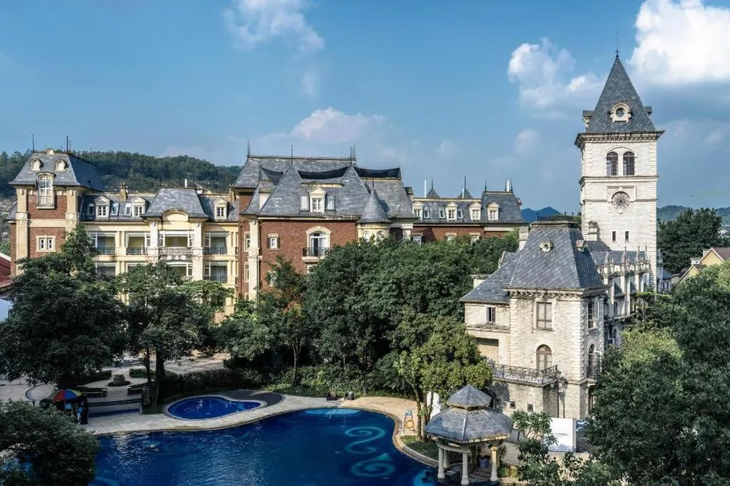 Dragon Lake Princess Hotel