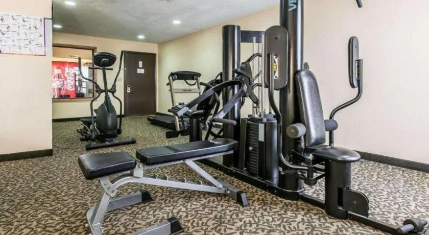 Quality Inn & Suites Shelbyville I-74