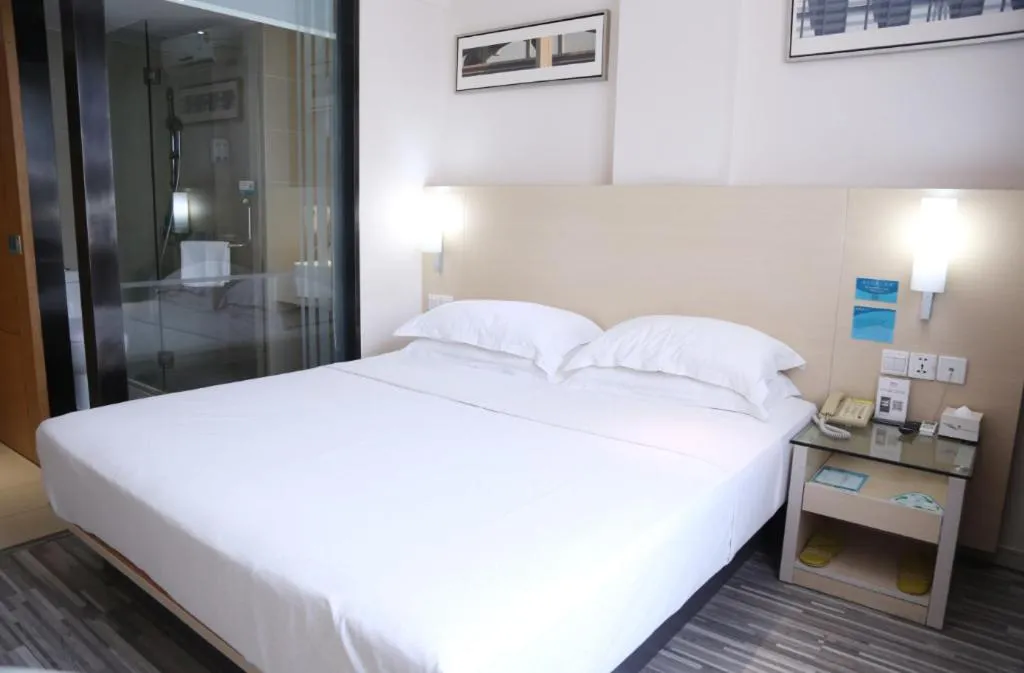 Bed in City Comfort Inn Nanning Shanglin Longhu Road