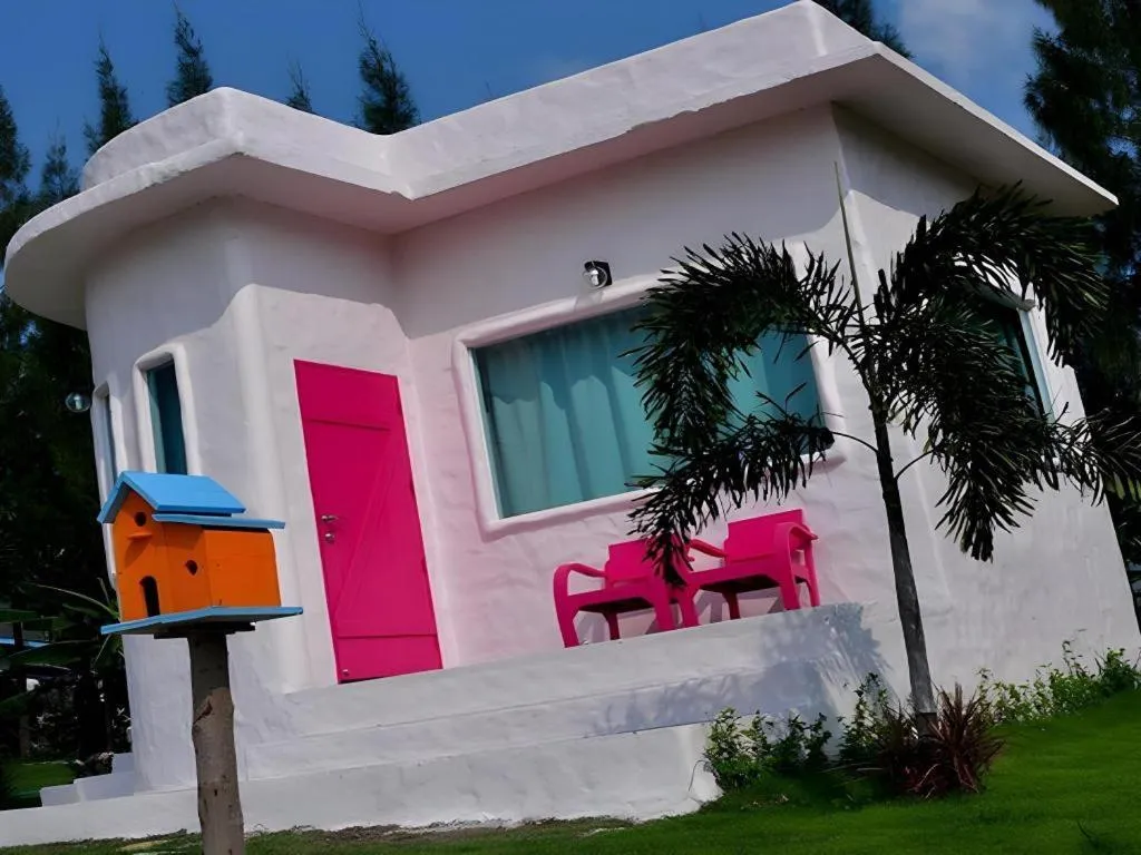 Rak Na Suan Pueng Resort