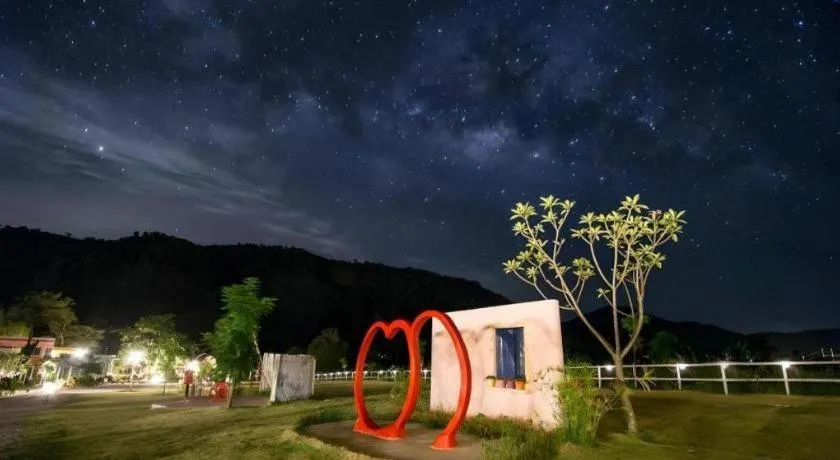 Rak Na Suan Pueng Resort