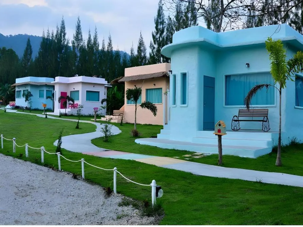 Rak Na Suan Pueng Resort