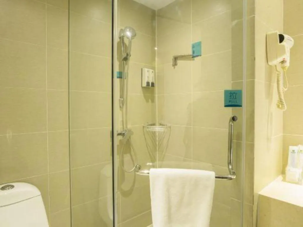 City Comfort Inn Baise Uprising Memorial Park Laiyu