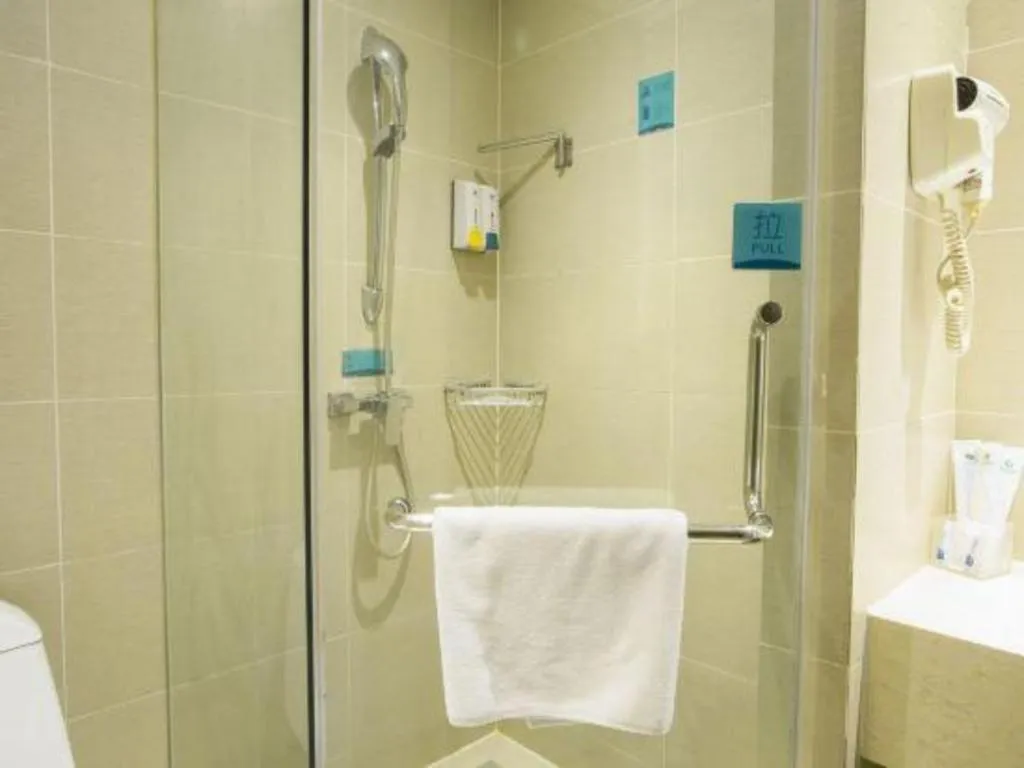 City Comfort Inn Baise Uprising Memorial Park Laiyu