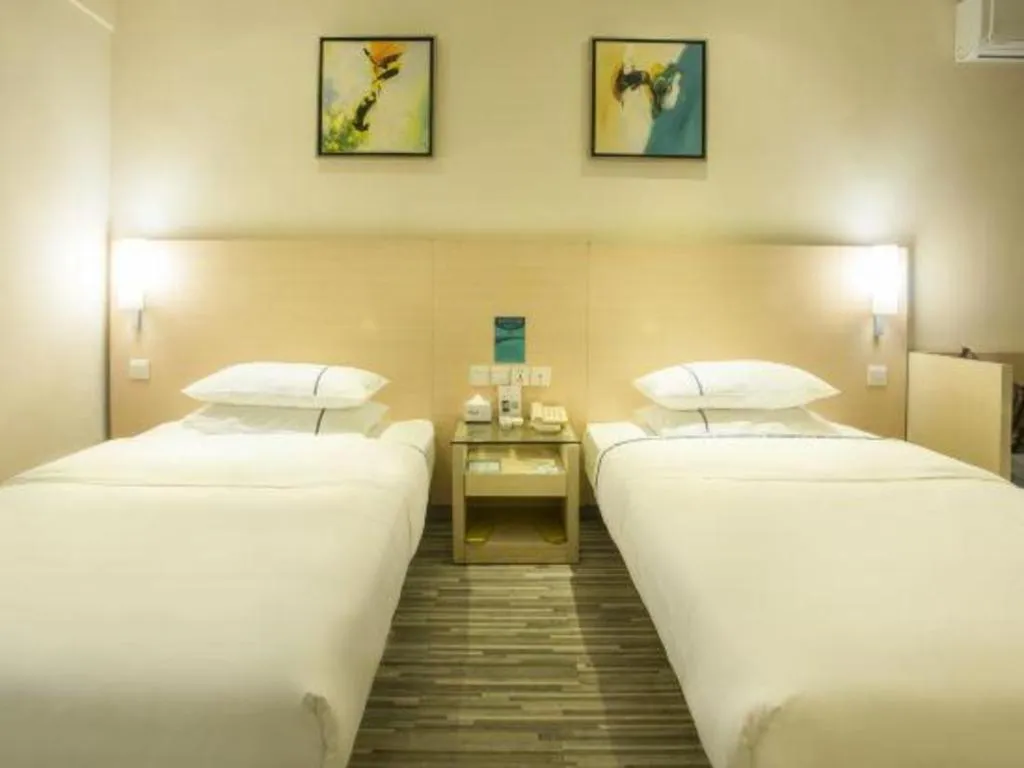 Bed in City Comfort Inn Baise Uprising Memorial Park Laiyu