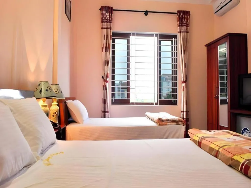 Bed in Hong Thang Hotel