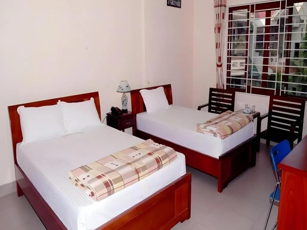 Bed in Hong Thang Hotel