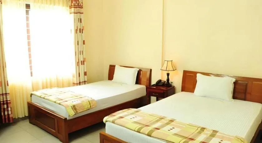 Bed in Hong Thang Hotel