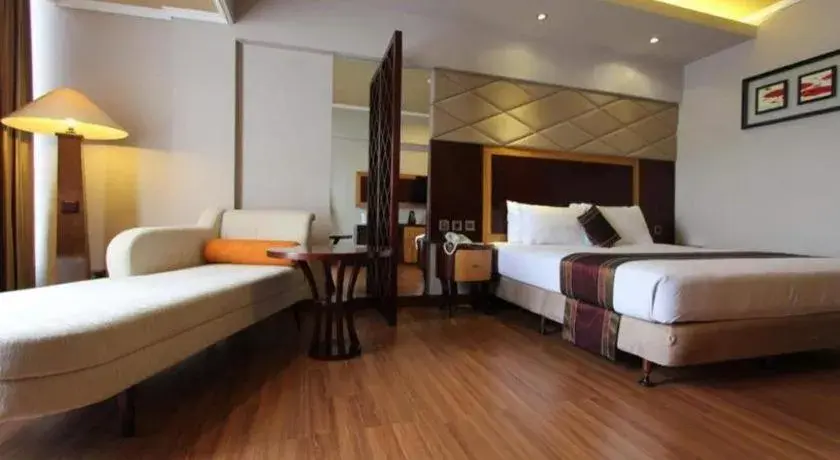 Bed in Regent's Park Hotel at Kayutangan Malang Bed in Regent's Park Hotel at Kayutangan Malang