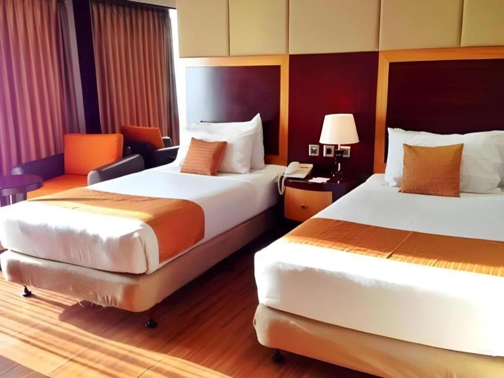 Bed in Regent's Park Hotel at Kayutangan Malang