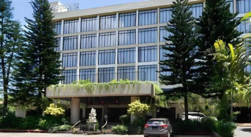 Regent's Park Hotel at Kayutangan Malang