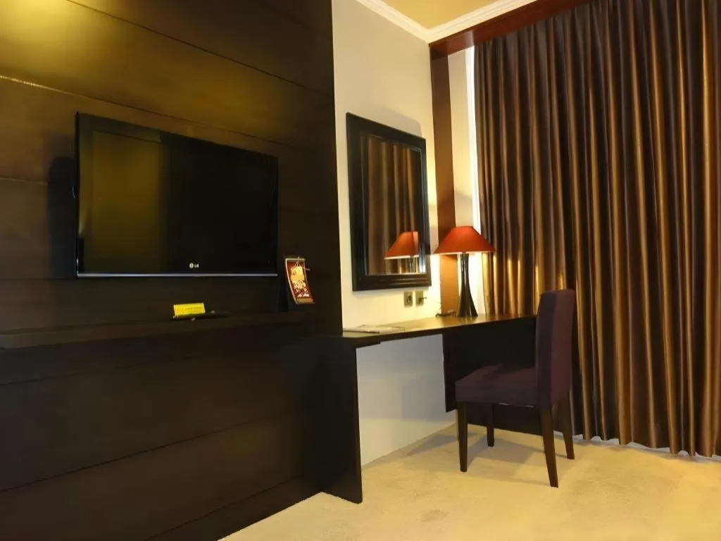 Regent's Park Hotel at Kayutangan Malang