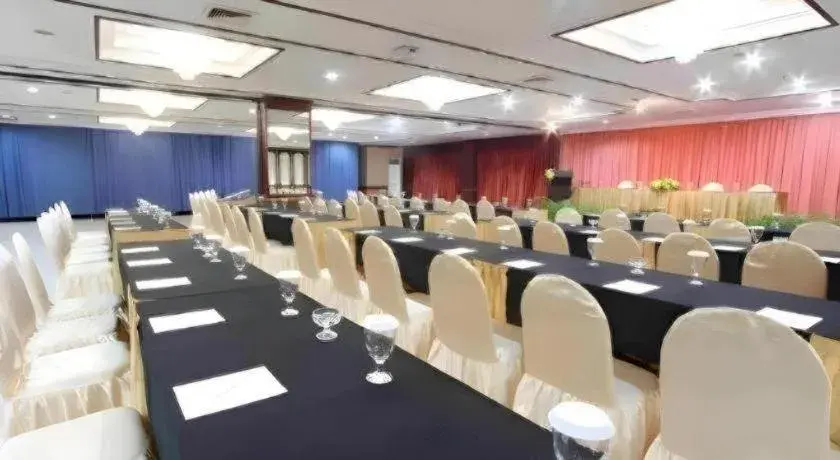 Regent's Park Hotel at Kayutangan Malang Regent's Park Hotel at Kayutangan Malang