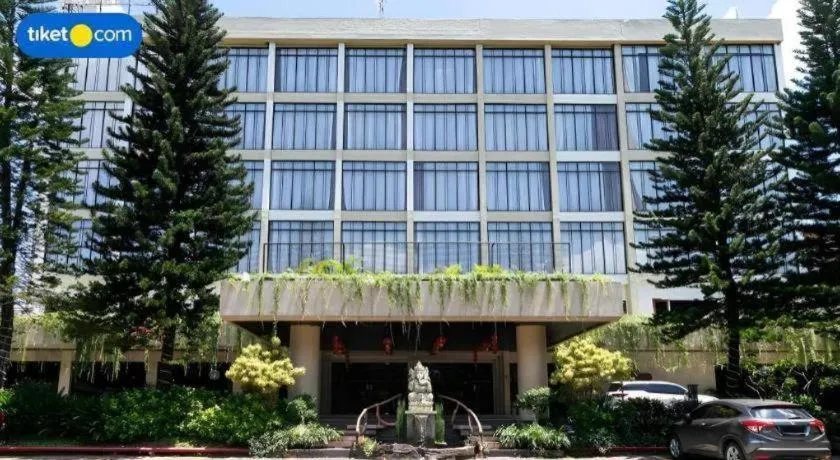 Regent's Park Hotel at Kayutangan Malang