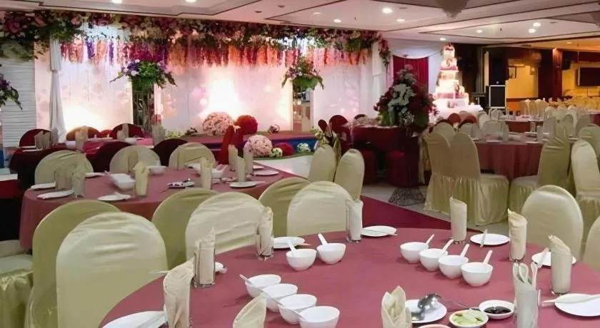 Regent's Park Hotel at Kayutangan Malang